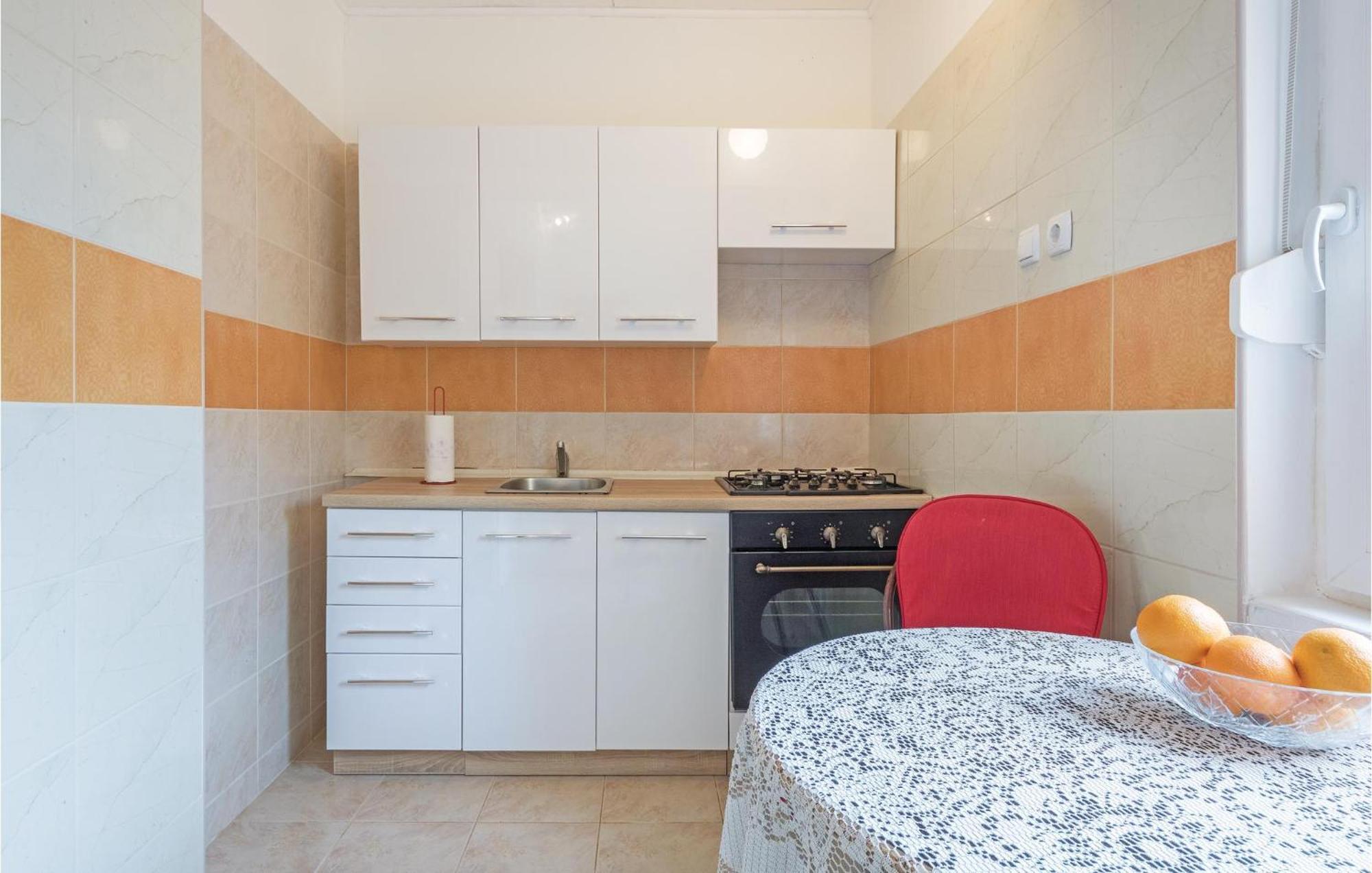 Awesome Apartment In Fazana With Wifi Eksteriør bilde